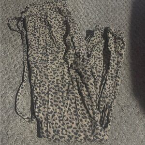 Aerie Cheetah Cargo Linen pants size SMALL